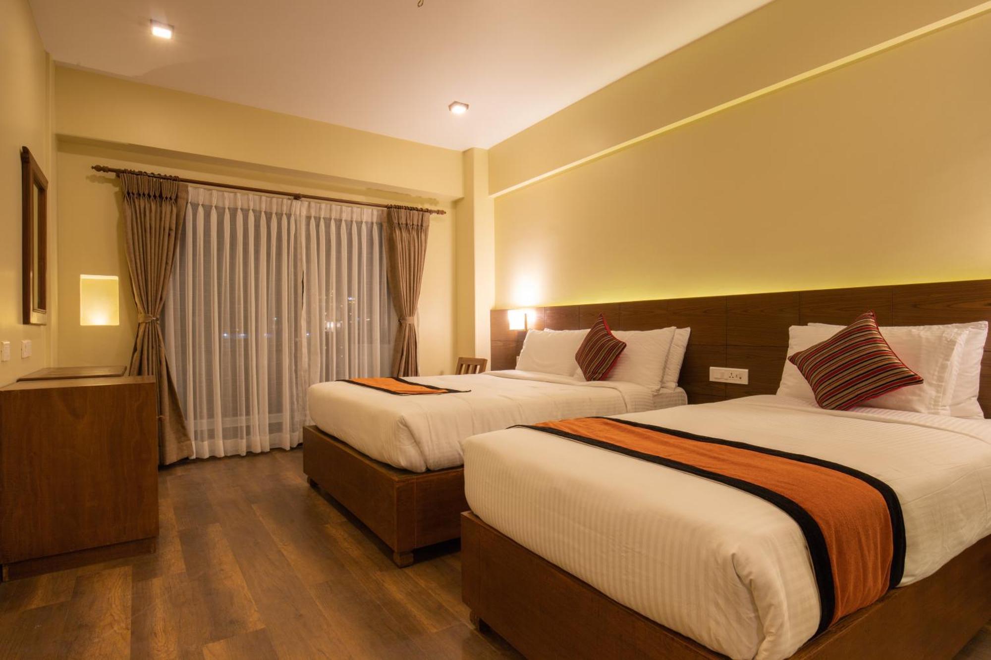 Airport Delhi Aerocity Inn Plaza Nova Deli Exterior foto